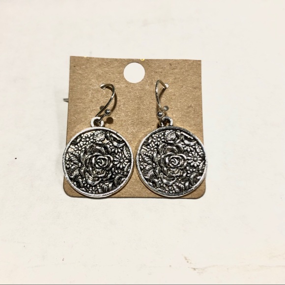 🆕 Floral Coin Drop Earrings - Picture 4 of 5
